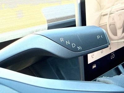 2025 Tesla Model Y — photo 29 view