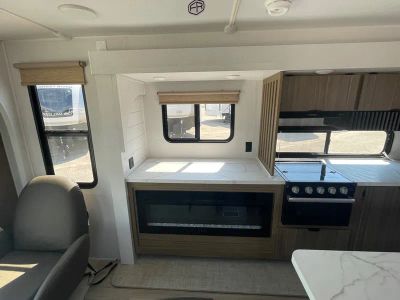 2026 Forest River Wildwood X-Lite — photo 10 view