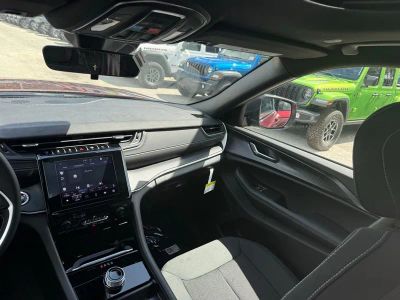 2025 Jeep Grand Cherokee L — photo 37 view