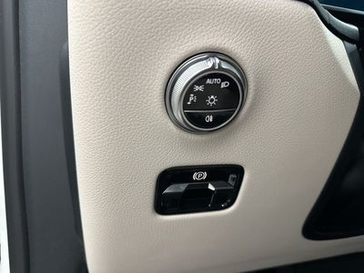 2026 Mercedes-Benz GLC — photo 18 view