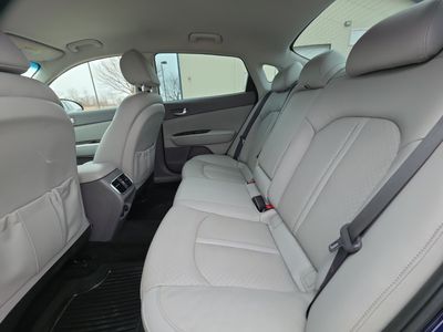 2018 Kia Optima — photo 18 view