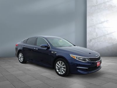 2018 Kia Optima — photo 8 view