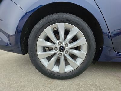 2018 Kia Optima — photo 16 view