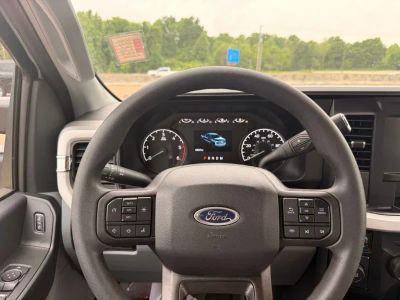2024 Ford F-450SD - Photo 19