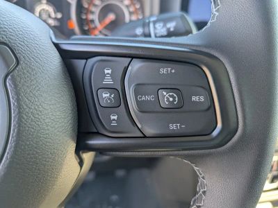 2026 Jeep Gladiator — photo 18 view