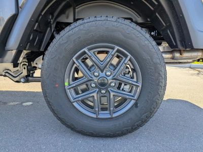 2026 Jeep Gladiator — engine compartment view