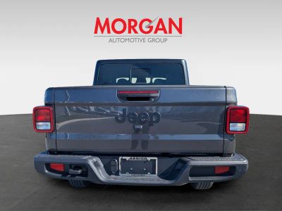 2026 Jeep Gladiator — detail view