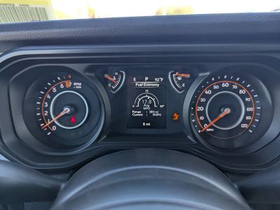 2026 Jeep Gladiator — photo 19 view