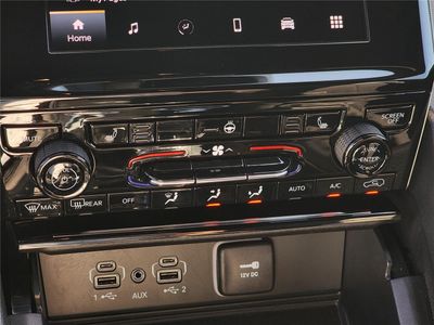 2026 Pre-Owned 2024 Jeep Grand Cherokee L Altitude - Photo 16