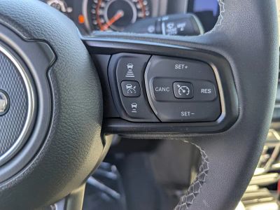 2026 Jeep Gladiator — photo 18 view
