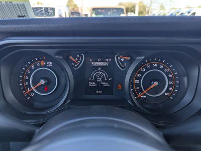 2026 Jeep Gladiator — photo 19 view