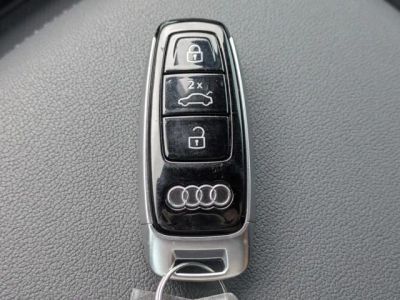 2023 Audi Q8 — photo 25 view
