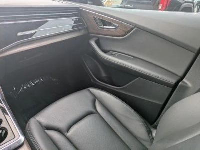 2023 Audi Q8 — photo 15 view