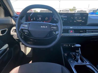 2025 Kia K4 — detail view