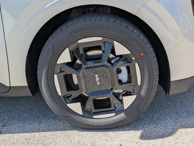 2026 Kia Carnival — photo 11 view