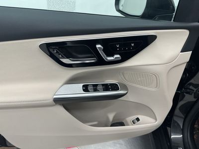 2026 Mercedes-Benz GLC - Photo 11