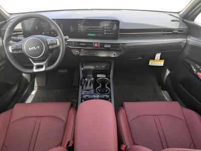 2026 Kia K5 — photo 17 view