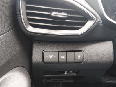 2023 Hyundai Santa Fe — photo 13 view