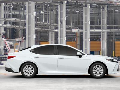 2026 Toyota Camry - Photo 14