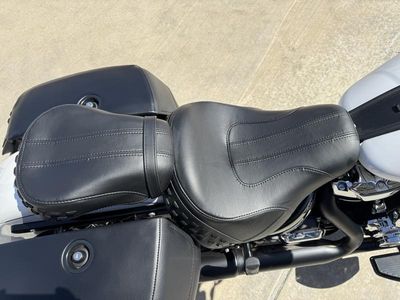 2025 Harley-Davidson FLHC - Heritage Classic - Photo 13