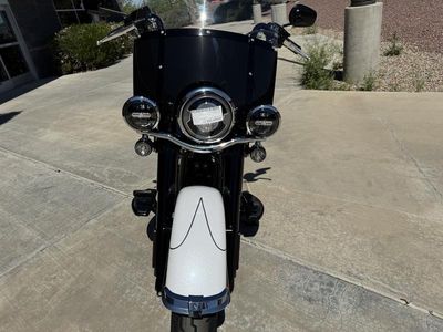 2025 Harley-Davidson FLHC - Heritage Classic - Photo 4