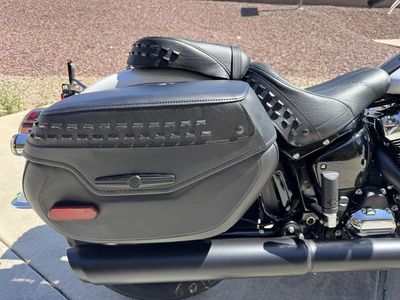2025 Harley-Davidson FLHC - Heritage Classic - Photo 12