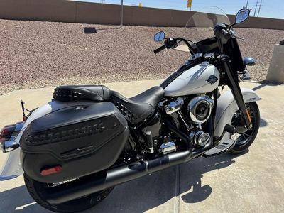 2025 Harley-Davidson FLHC - Heritage Classic - Photo 5