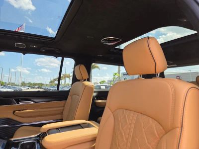 2026 Jeep Grand Wagoneer — photo 8 view