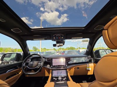 2026 Jeep Grand Wagoneer — photo 11 view