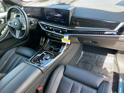 2025 BMW X7 — photo 25 view