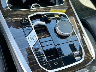 2025 BMW X7 — photo 14 view
