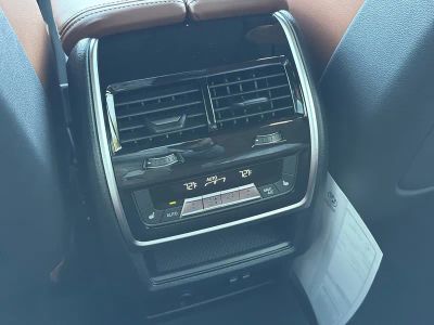 2026 BMW X5 — photo 19 view