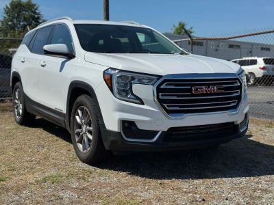 2024 GMC Terrain - Photo 2