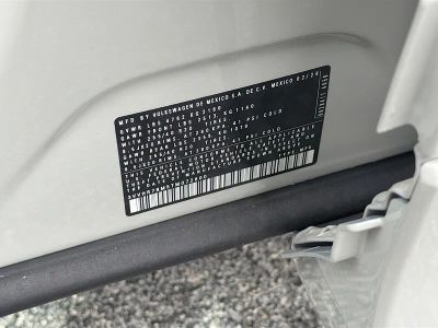 2026 Volkswagen Tiguan — photo 27 view