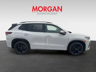 2026 Volkswagen Tiguan — photo 8 view
