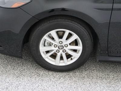 2025 Toyota Camry FWD - Photo 11