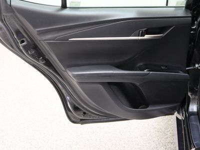 2025 Toyota Camry FWD - Photo 25