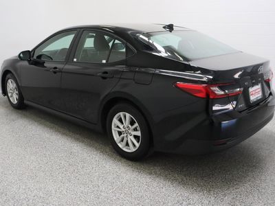 2025 Toyota Camry FWD - Photo 9