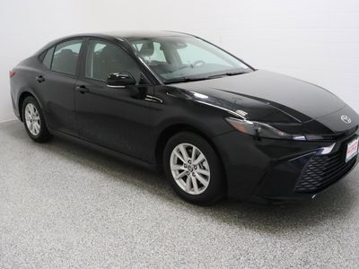 2025 Toyota Camry FWD - Photo 4