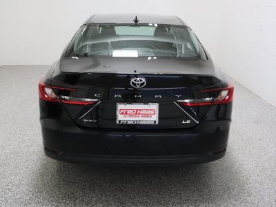 2025 Toyota Camry FWD - Photo 8