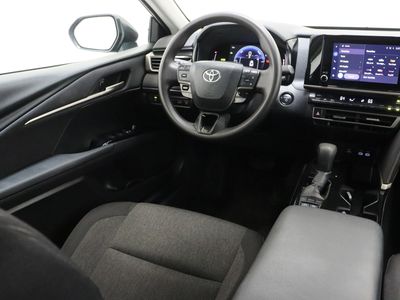 2025 Toyota Camry FWD - Photo 30