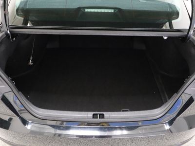 2025 Toyota Camry FWD - Photo 31