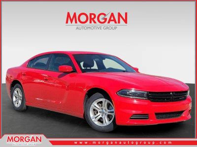 2022 Dodge Charger SXT in Torred Clearcoat — front three-quarter view