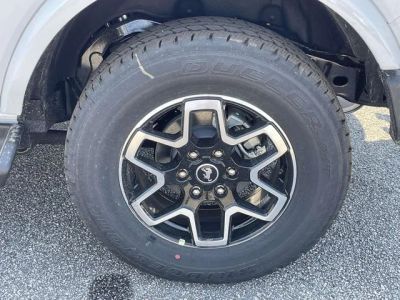 2026 Ford Bronco — photo 8 view