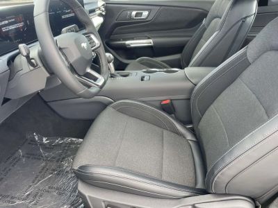 2026 Ford Mustang - Photo 17