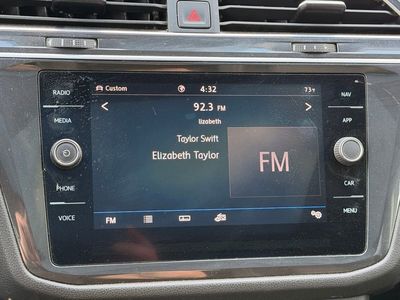2020 Volkswagen Tiguan SEL - Photo 13