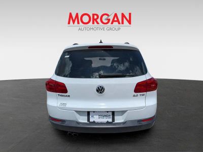 2015 Volkswagen Tiguan — detail view