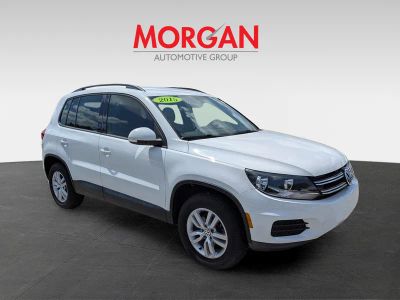 2015 Volkswagen Tiguan — side profile view