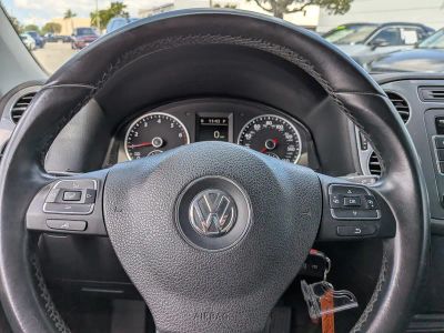 2015 Volkswagen Tiguan — photo 26 view