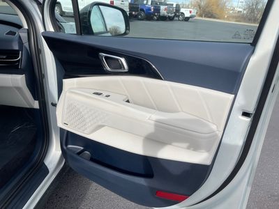 2026 Kia Carnival Hybrid — photo 21 view